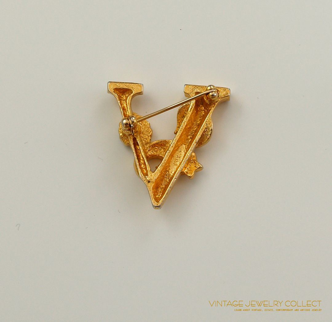 Vintage Avon Gold-tone Letter "A" Pin