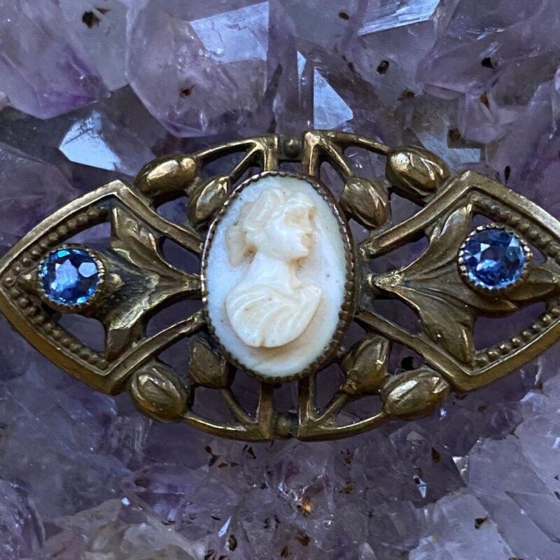 Antique c. 1910 Natural Sapphire with Cameo Pin