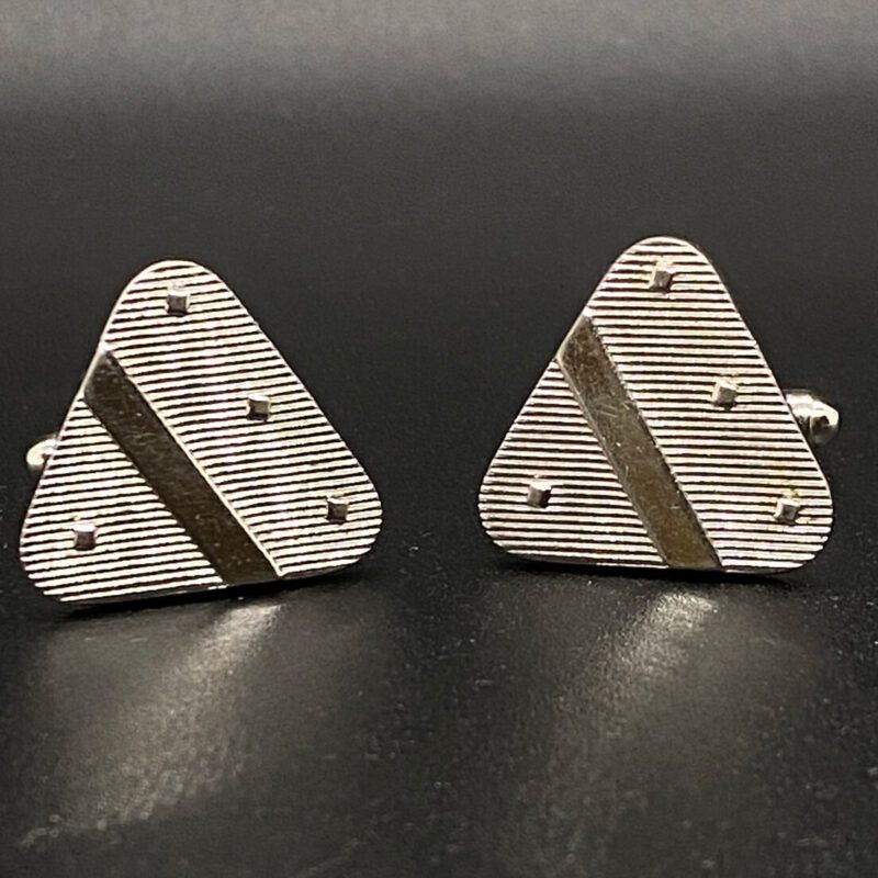 Vintage Silver tone Triangular-shaped cuff links with Stars and Stripes Motif