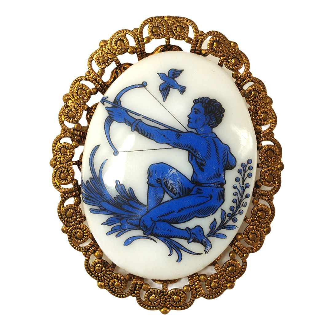 Vintage 1950s Cameo Style Glass Archer Brooch