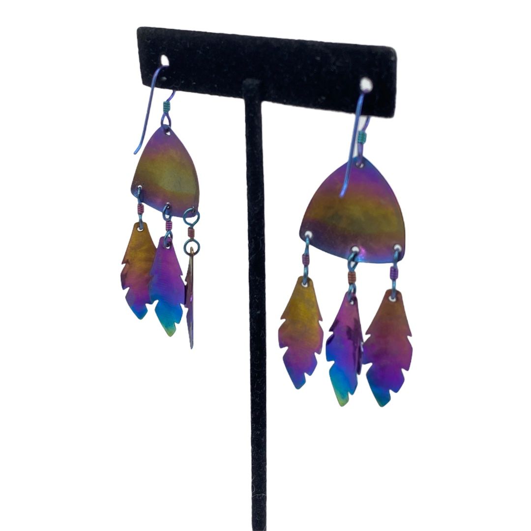 Feather Motif Rainbow-Colored Drop Earrings
