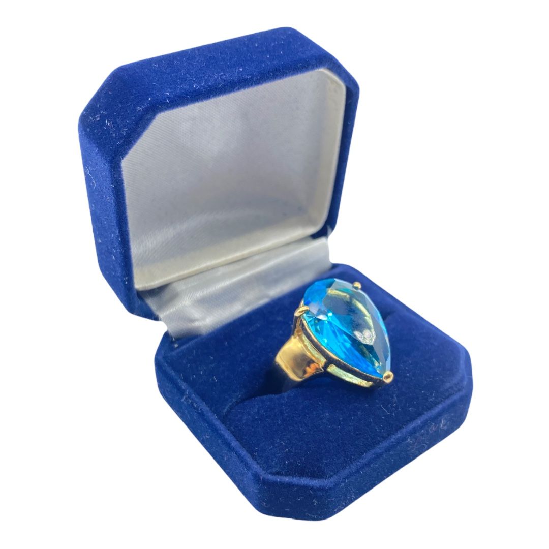 Gorgeous Faux Blue Sapphire Costume Ring