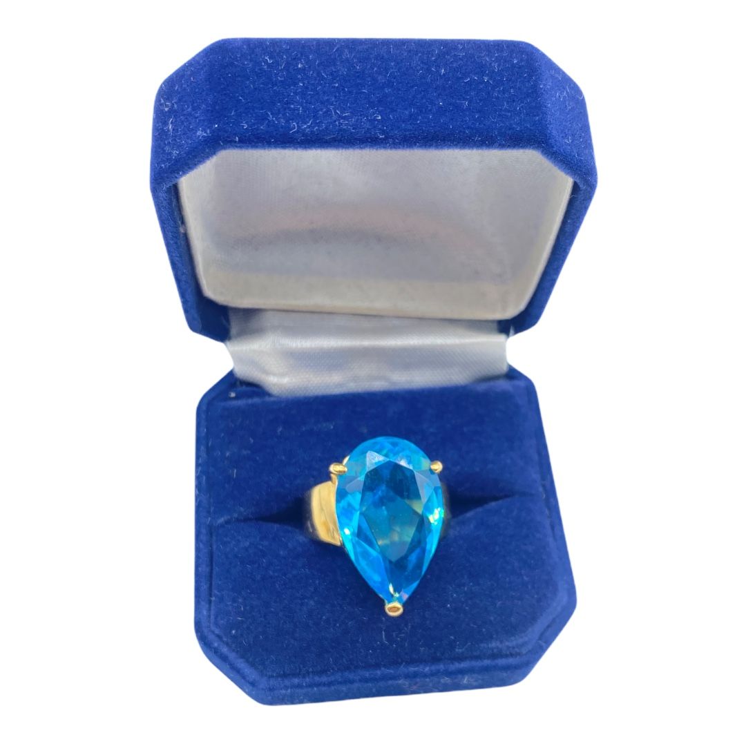 Gorgeous Faux Blue Sapphire Costume Ring