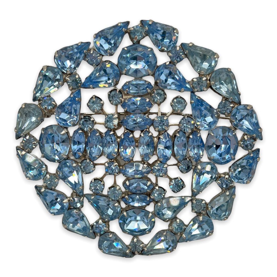 Lavish Vintage Weiss Rhinestone Brooch