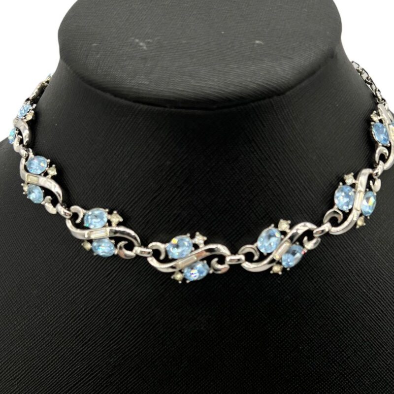 1950s Trifari oval rhinestone necklace