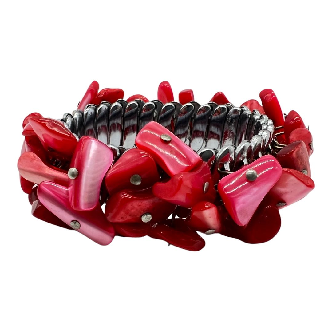 1950s Chunky Red Shell Expansion Bracelet