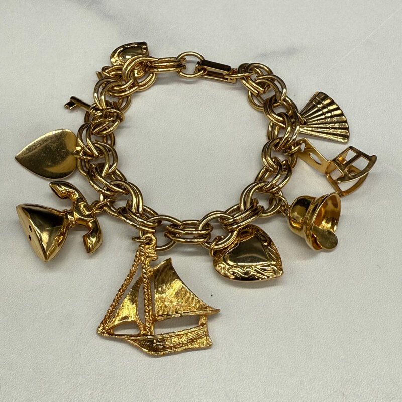 Fabulous Coro-style 1950s charm bracelet.
