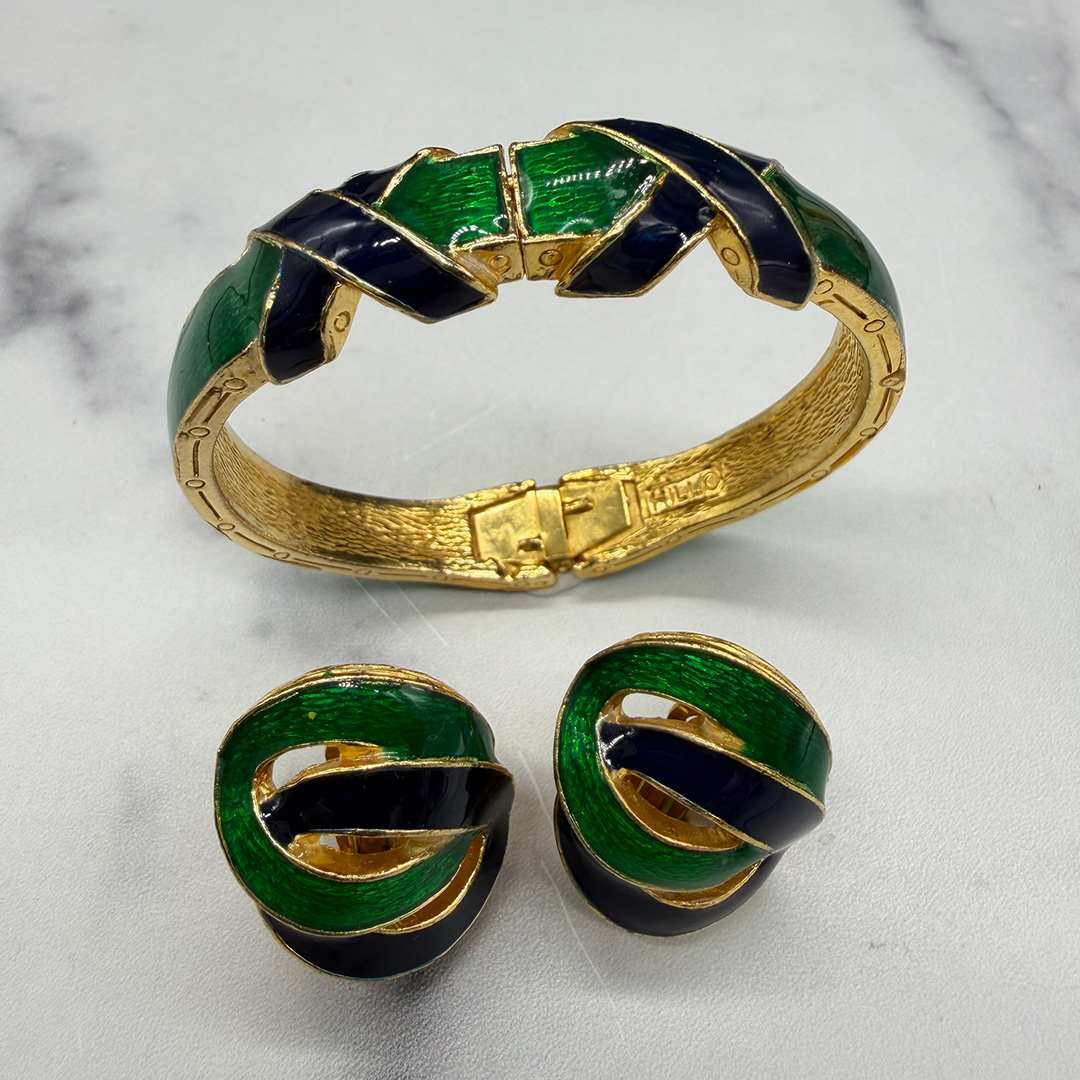 David Hill for Ciner Bracelet and Earring Set