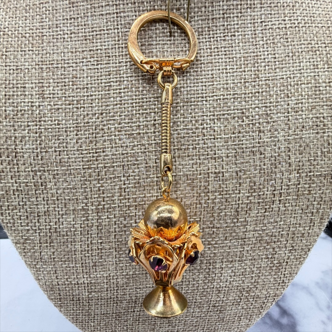 Vintage basket key chain.